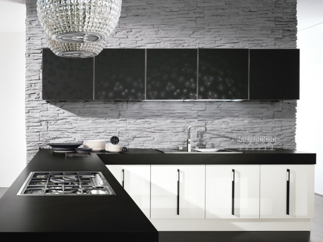 elegantan crno -bijeli kuhinjski dekor