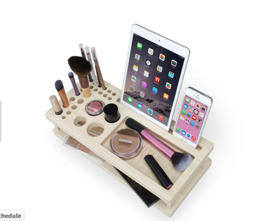 Originale-regalo-di-natale-espositore-trucco