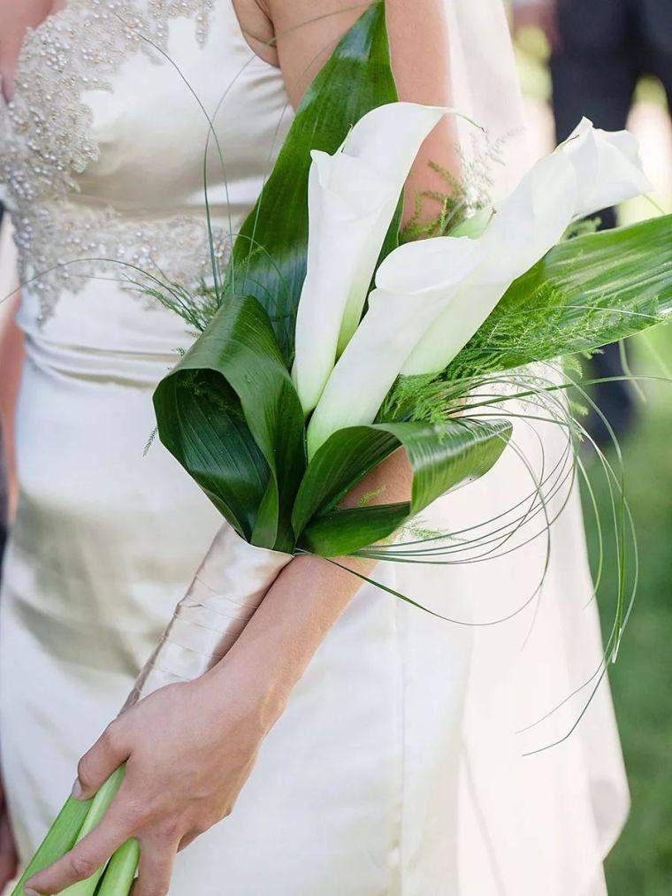 bouquet-mariee-minimalist-design-original-wedding-decoration