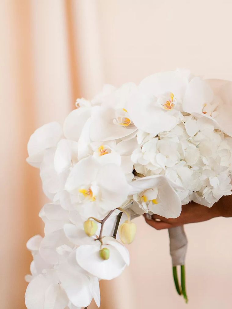 bouquet da sposa originale modello orchidea bianco