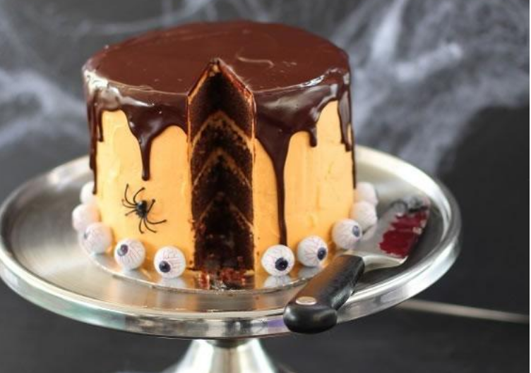 Halloween-čokoladna torta