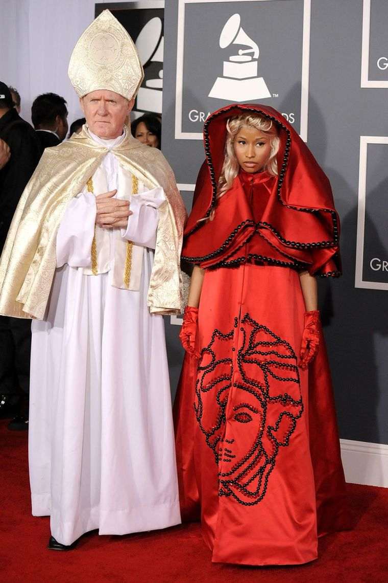 nicki minaj grammys keista apranga