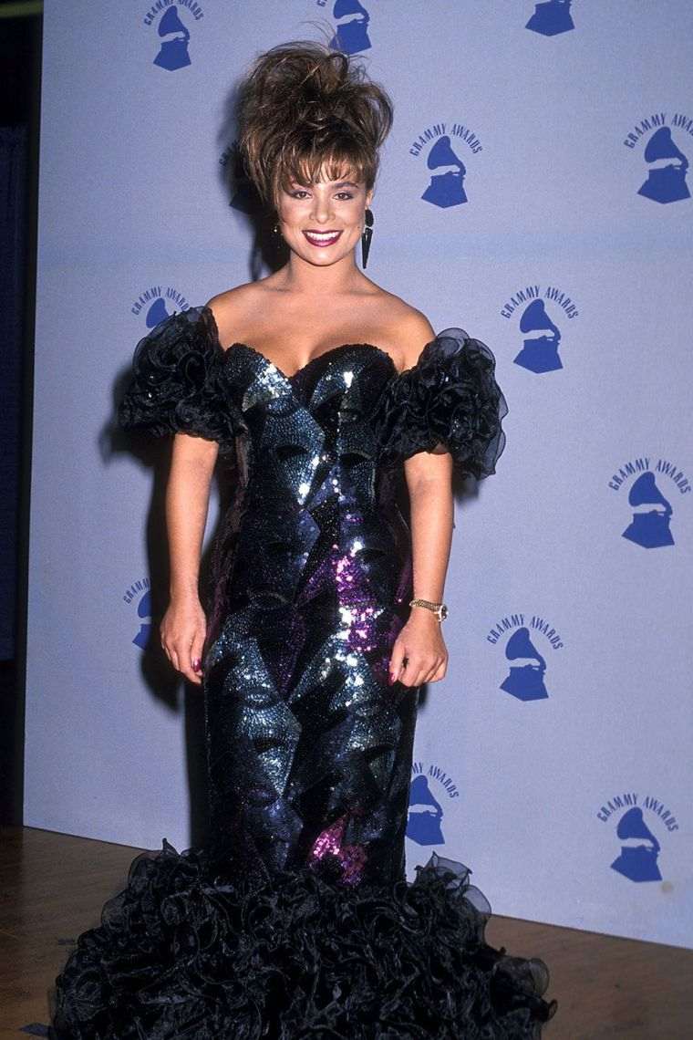 originalios išvaizdos „Grammy“ apdovanojimų įžymybių suknelė