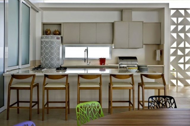 modernios virtuvės virtuvė neutralios spalvos