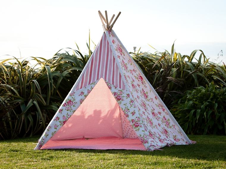 secret-space-teepee-for-girl