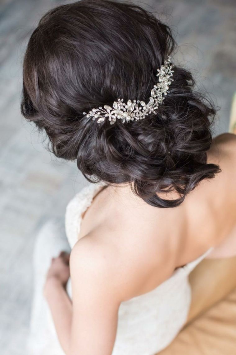 accessorio-capelli-matrimonio-vite-capelli-medio-lungo-pettine-riccioli