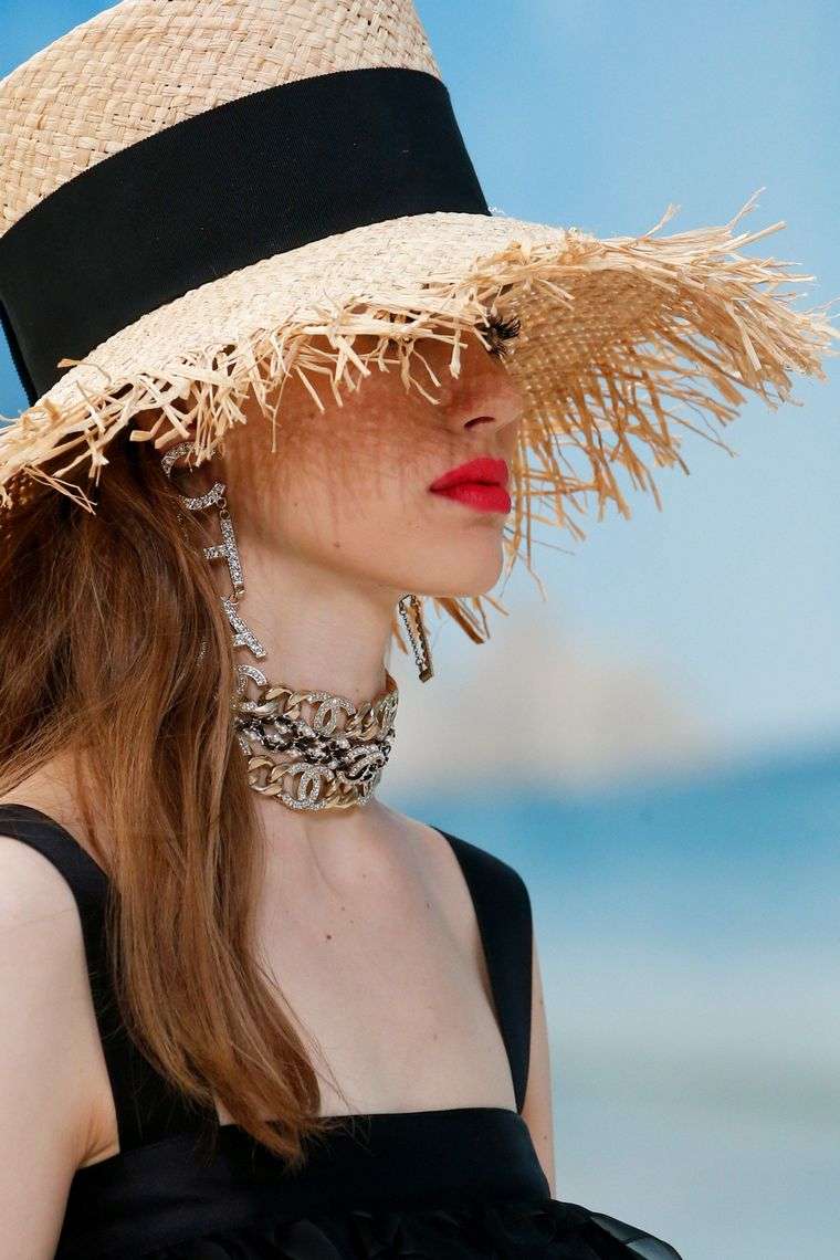 Chanel šešir ženski pribor