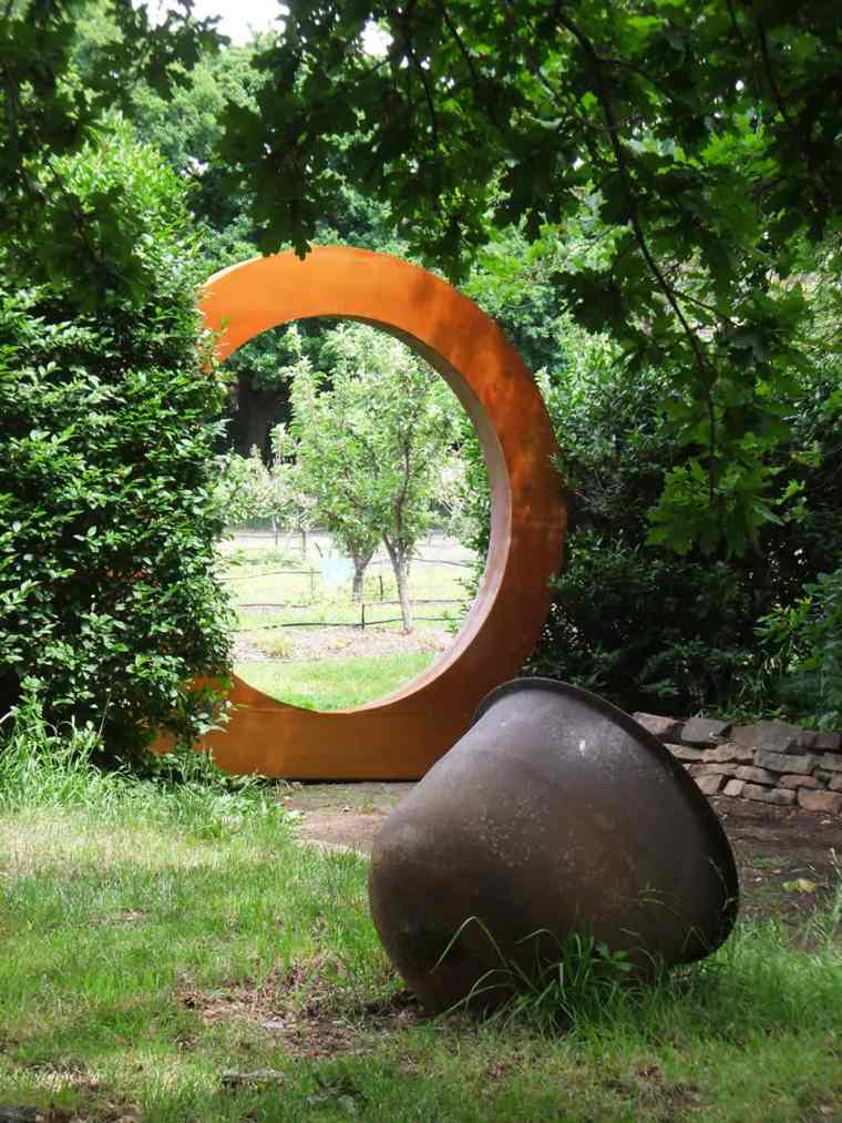 vrtna skulptura corten čelik