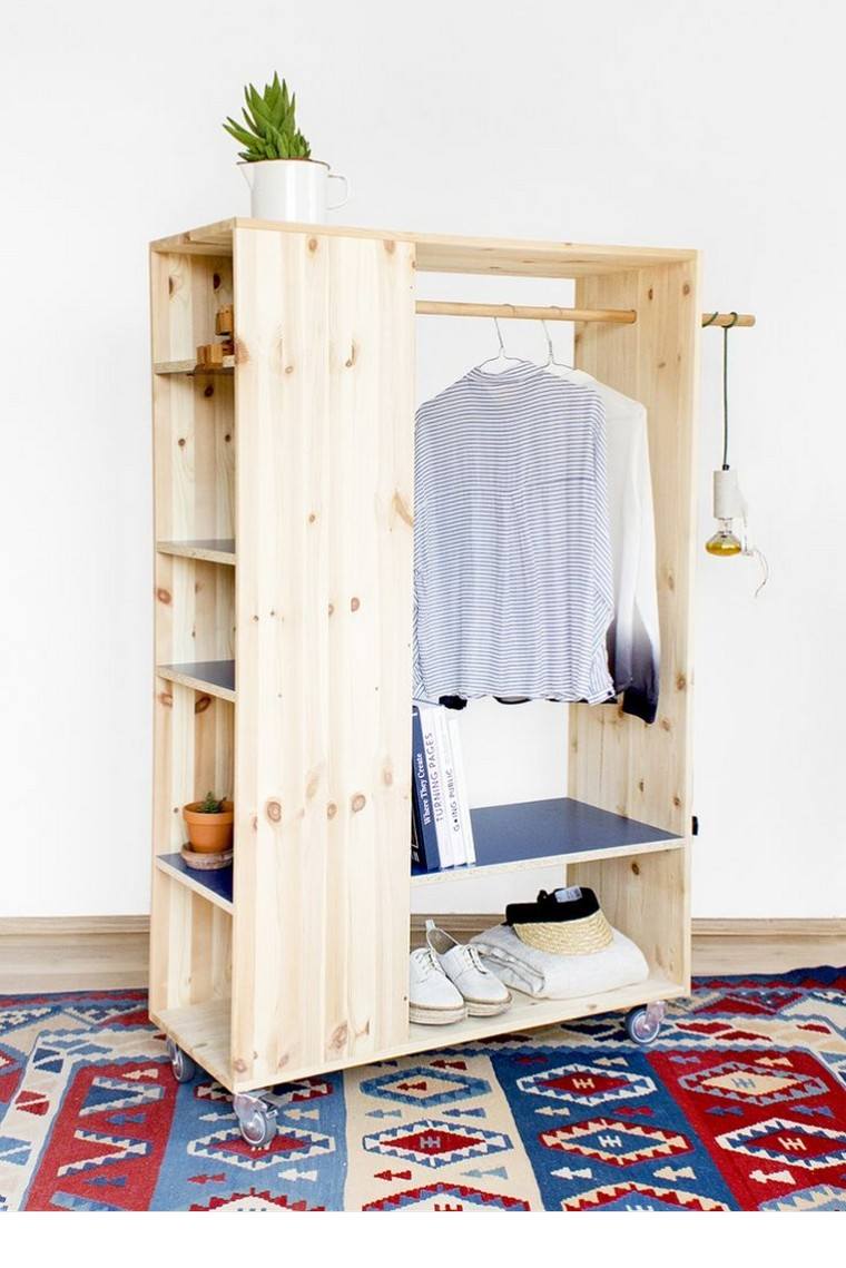 dressing-space-wood-airbnb-idees