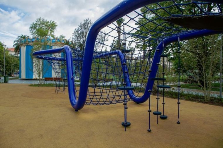 corda-struttura-parco-giochi-per-arrampicata-