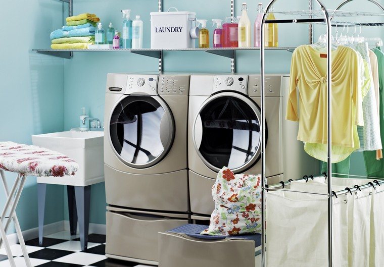 skalbimo kambario išdėstymo idėja skalbimo mašina