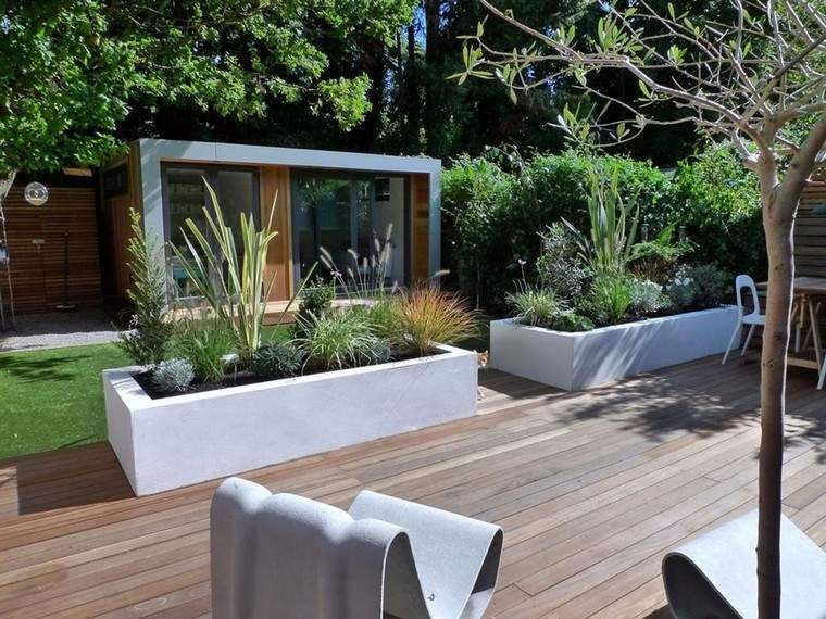 moderno-patio-idee-moderno-design-esterno