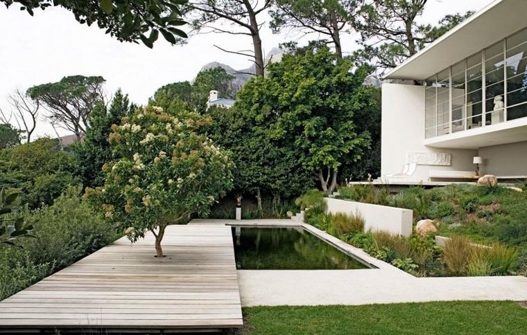 giardino esterno casa terrazza rivestimento in legno idea piscina