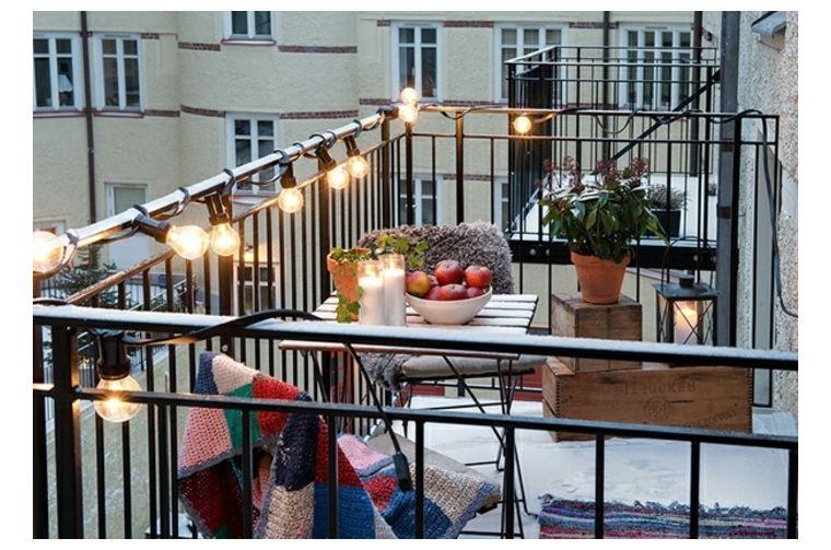 illuminazione moderna del balcone
