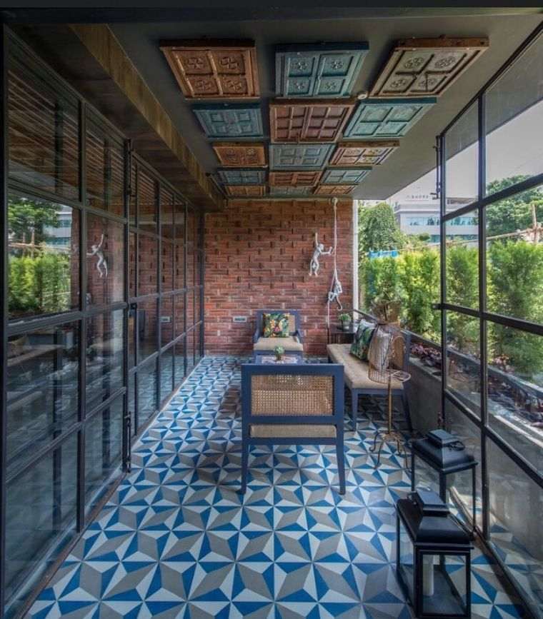 esempi di decorazioni moderne per balconi