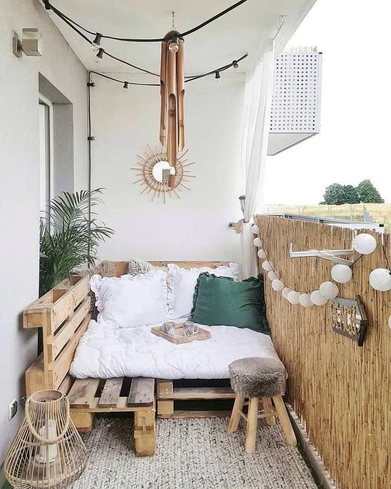 arredamento chic del balcone