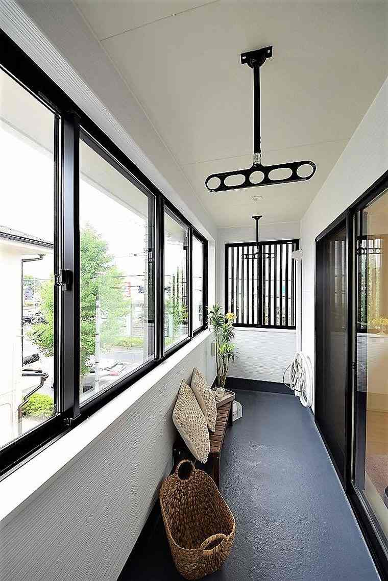 Idee per decorare il corridoio del balcone per piccoli spazi