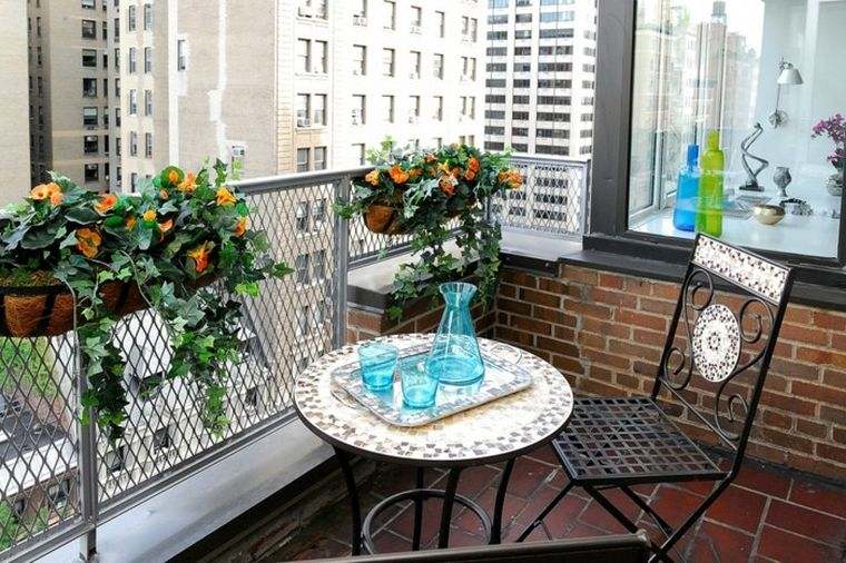 arredare la sedia da tavolo da balcone
