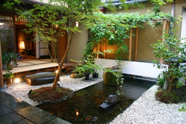 piccolo giardino decorativo di ispirazione giapponese