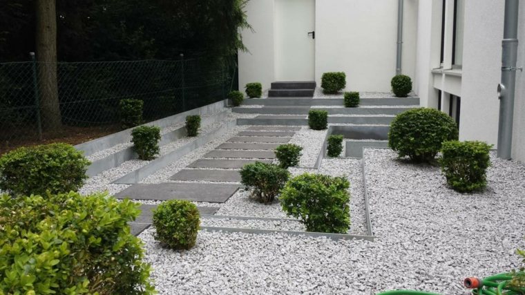 Lastre paesaggistica percorso giardino ghiaia