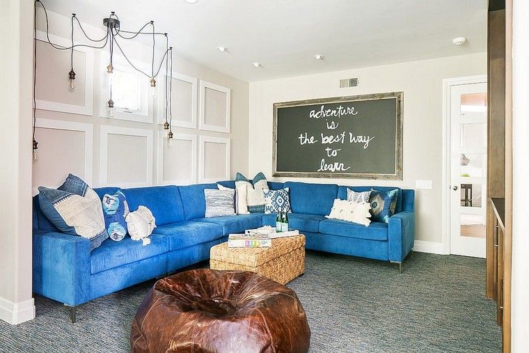 divano-soggiorno-illuminazione-design-illuminazione