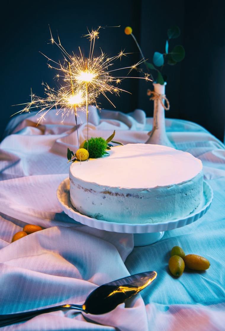 誕生日ケーキのデコレーションのアイデア
