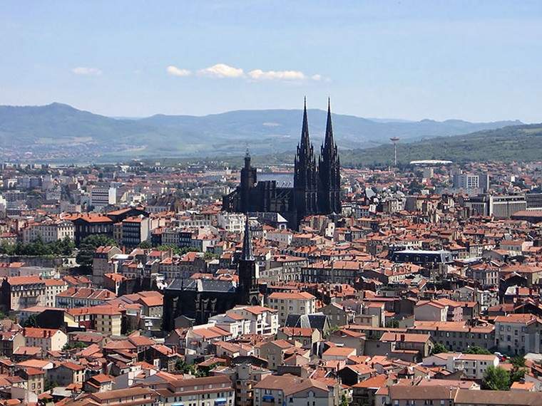 modern építészet-tervezés-épület-clermont-ferrand-franciaország