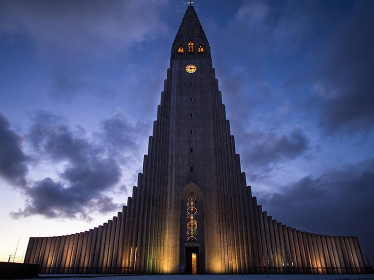 architettura-moderna-design-edificio-reykjavik-islanda