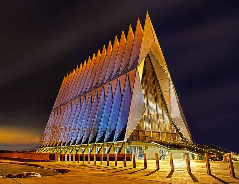 the-unites-air-force-academy-colorado-original-architecture