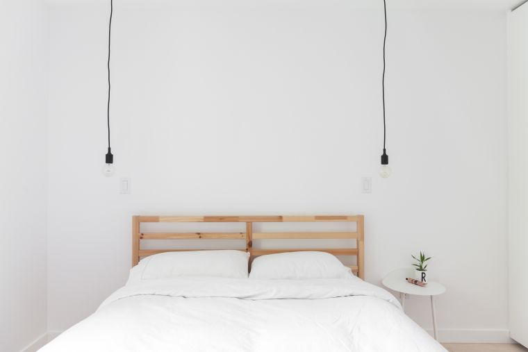 arredamento minimalista della camera da letto