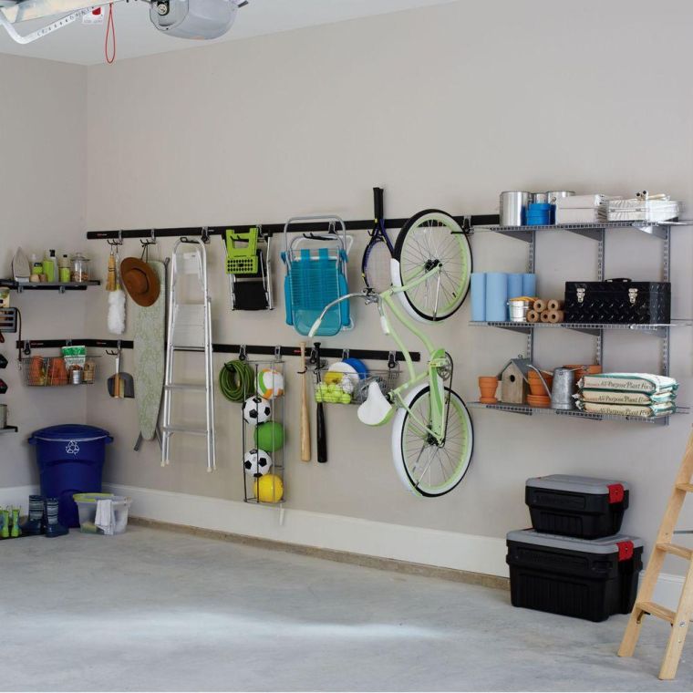 deposito biciclette in garage
