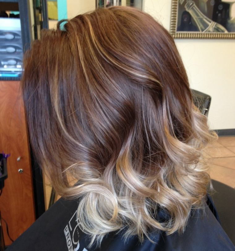 balayage ombre plava kratka kosa