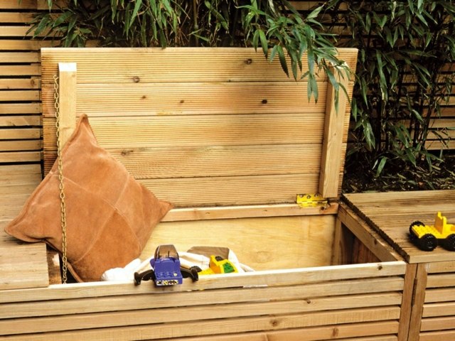 kerti bútorok eredeti kerti pad fa raklapok praktikus tárolás