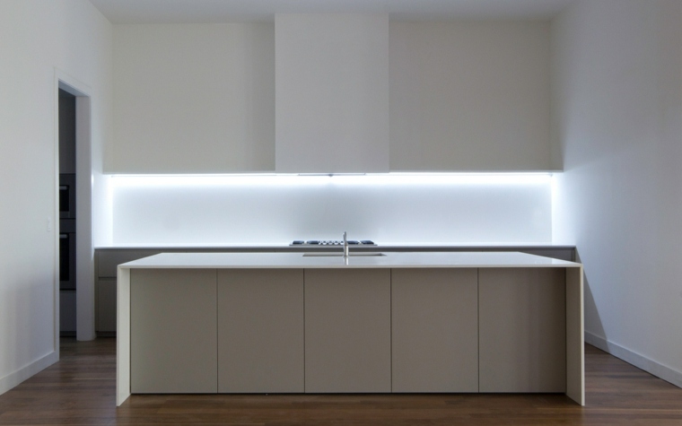 LED -es világítás konyhai modern dizájnú fénycsíkhoz