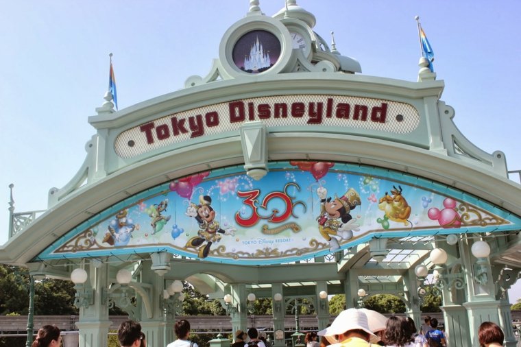 Tokyo-Disneyland-attrazione-città