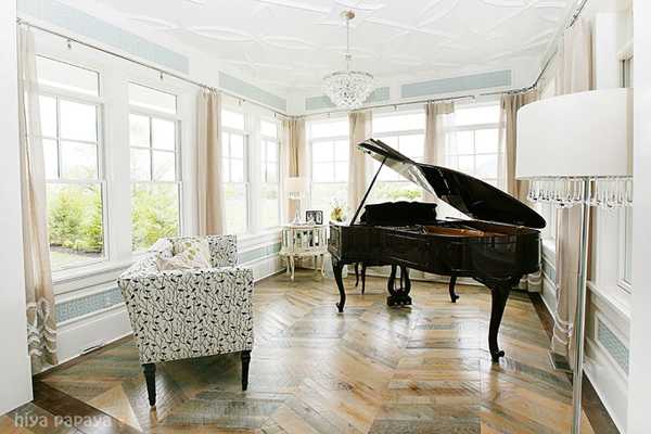 piano o piano de cola en el interior
