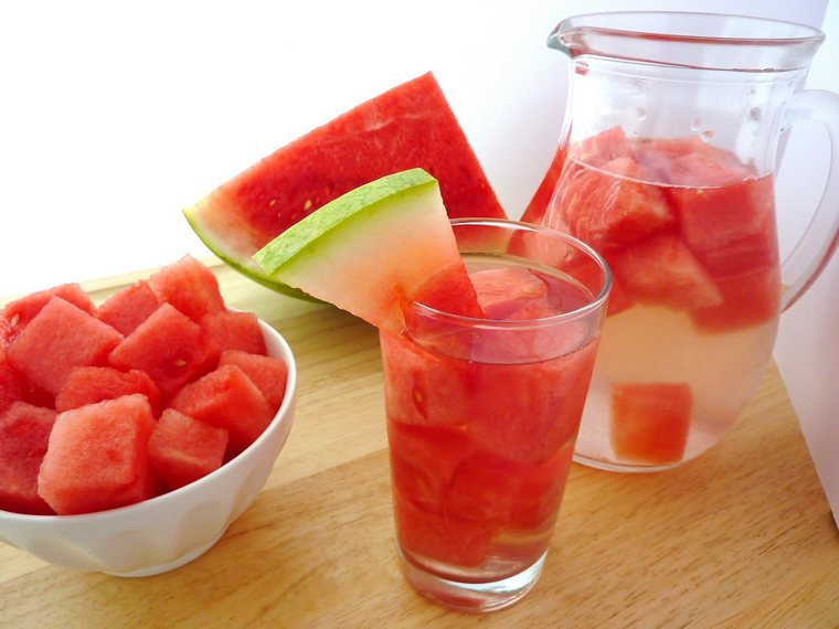 piti vodu kako biste smršavili lubenica