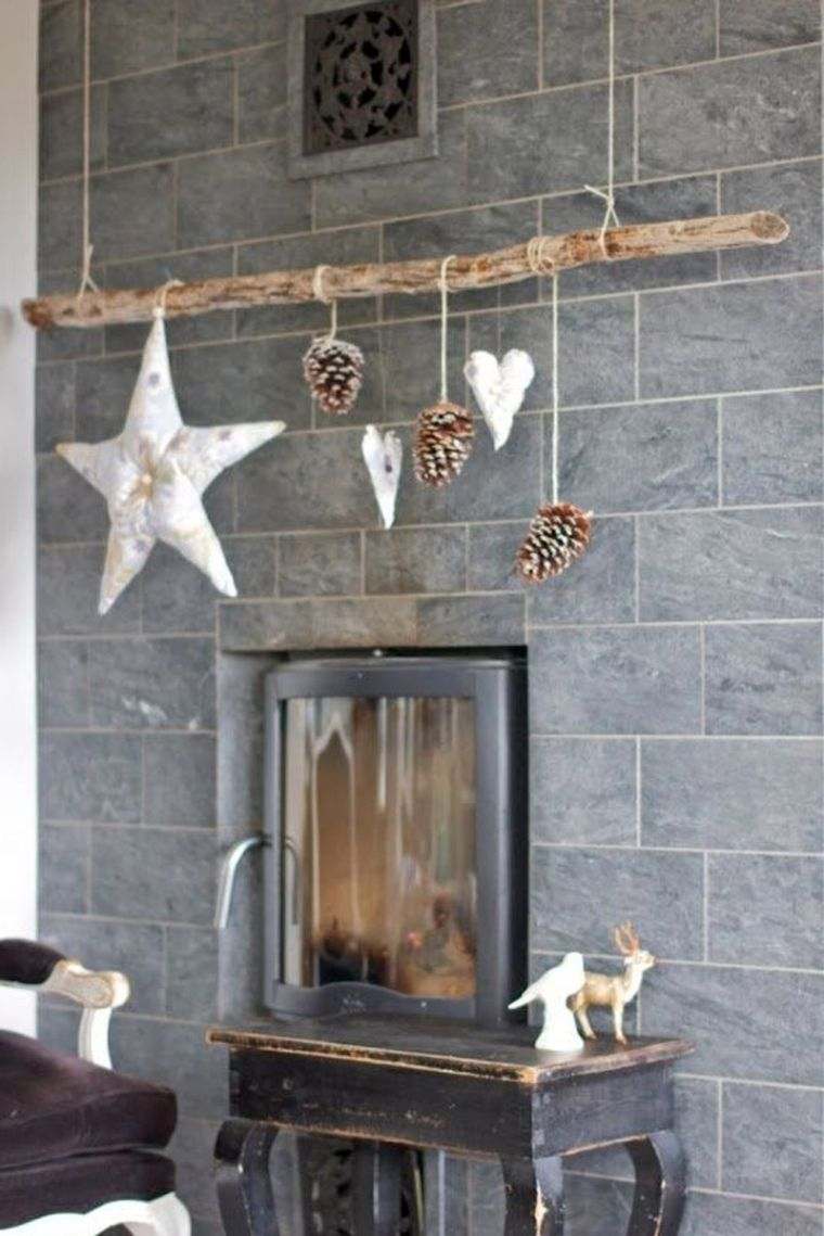 Il ramo di legno decorativo di Natale crea un'originale sospensione