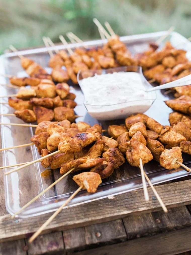 vestuvių-marokiečių-švediško stalo-iešmo-paukštienos padažas