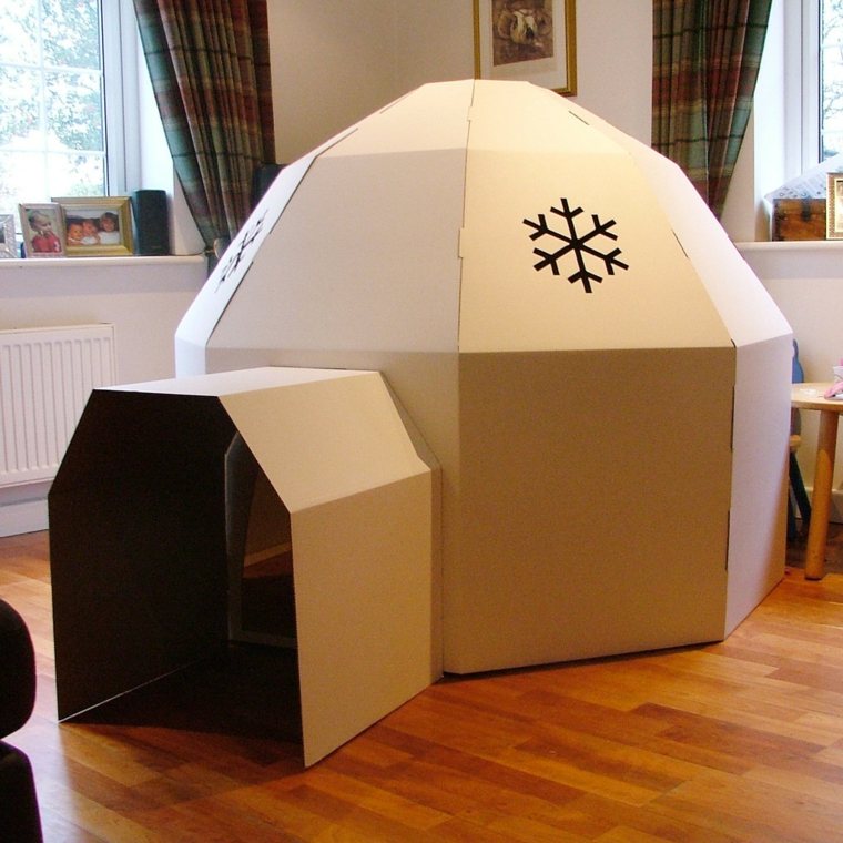 bambino igloo casa di cartone fai da te idea originale brico deco