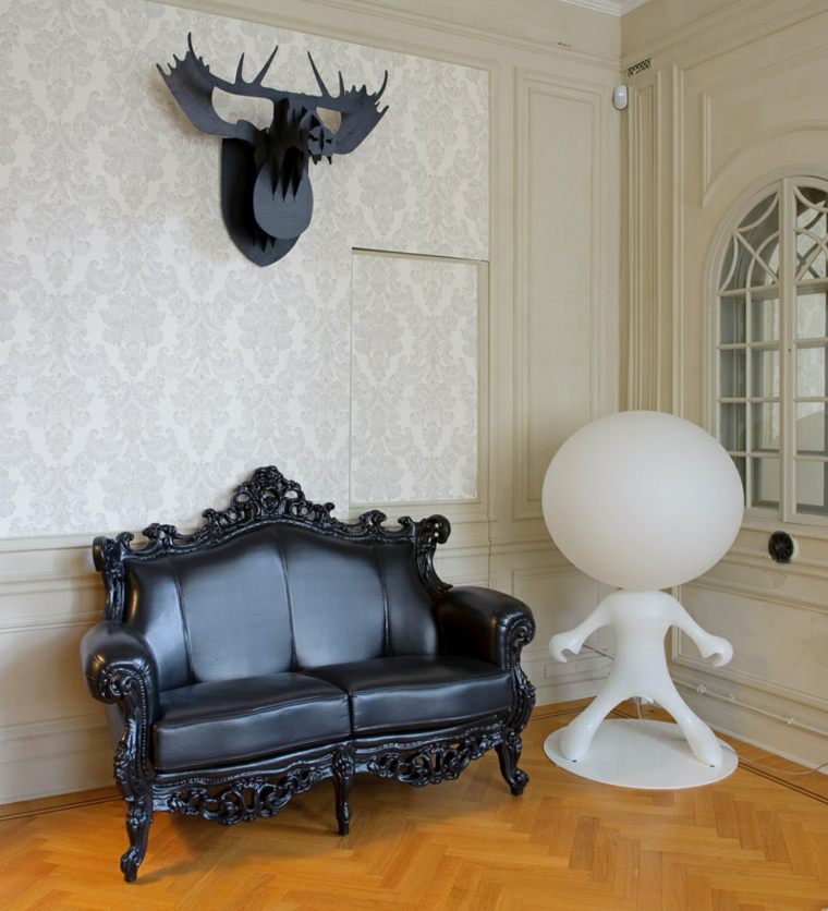 fekete bőr kanapé modern design barokk stílusú belsőépítészet