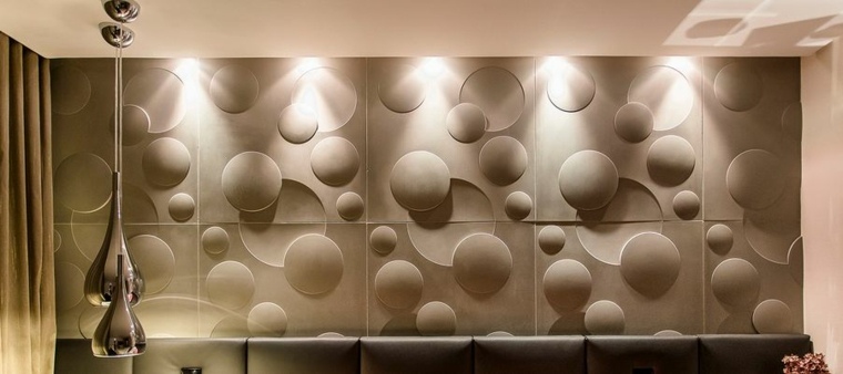 Decorazione della parete del soggiorno con piastrelle 3D