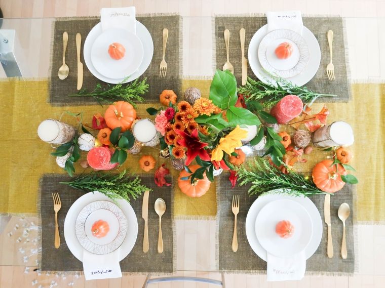 テーブルの秋の装飾