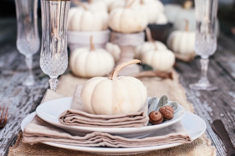 カボチャと秋のテーブル