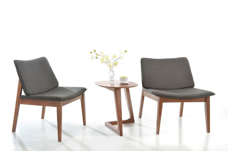 Tavolo design da soggiorno in legno con sedie grigie