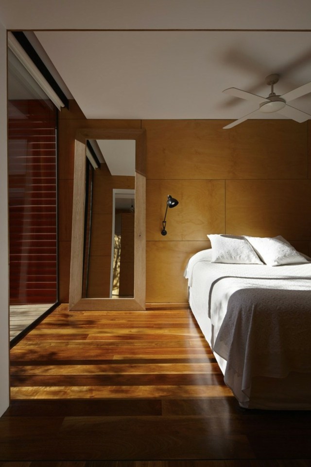混合木材の寝室