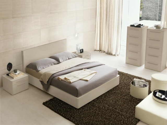 白い大理石のデザインの寝室