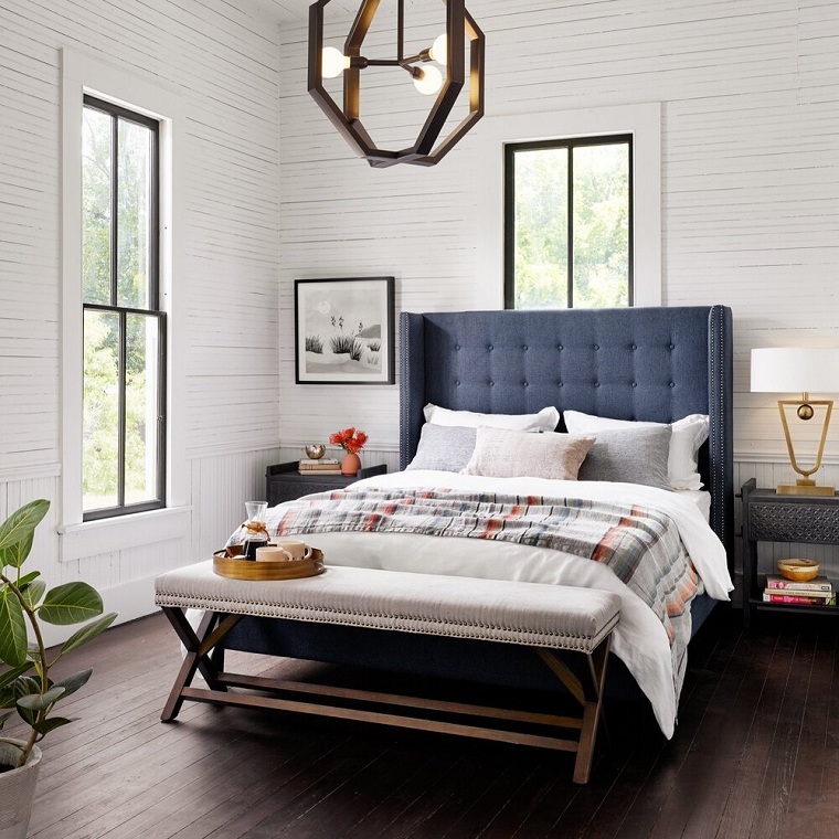 arredamento camera da letto in legno bianco e alla moda