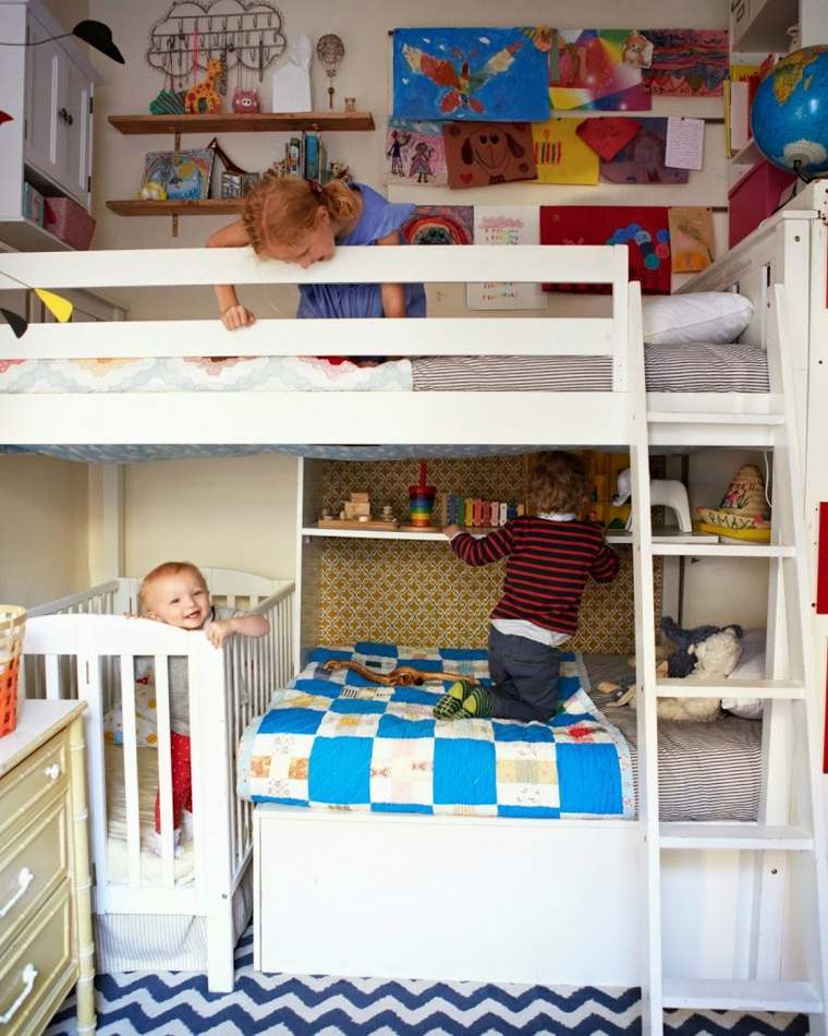 moderna camera per bambini mista