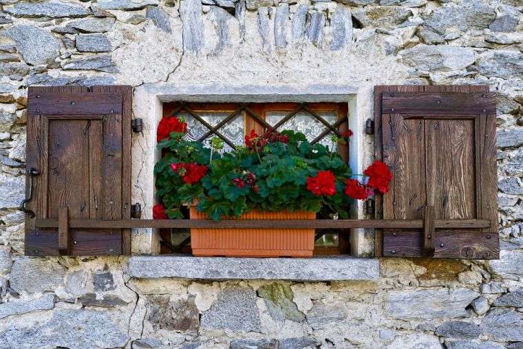 cambia i materiali delle finestre-vantaggi-scomodi